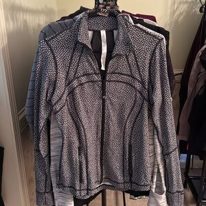 177 Lululemon Define Jacket